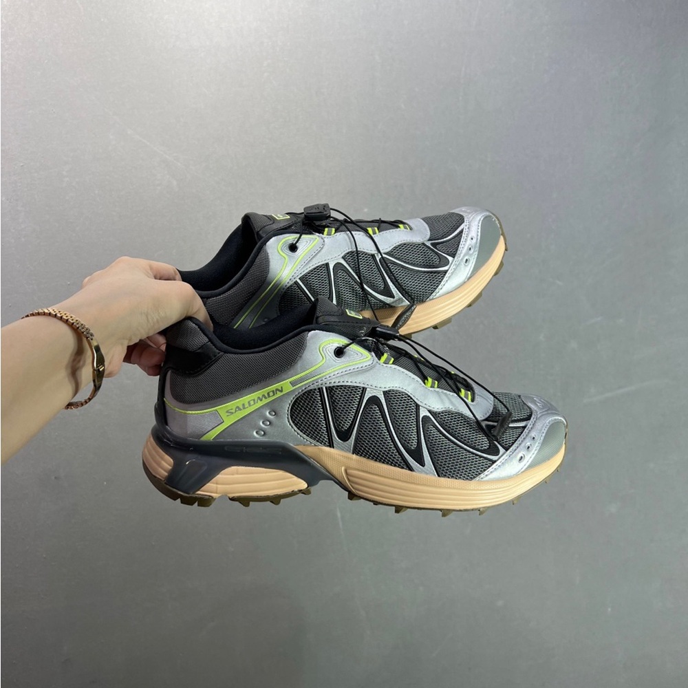 Salomon XT-6 GORT-TEX Black Sneakers